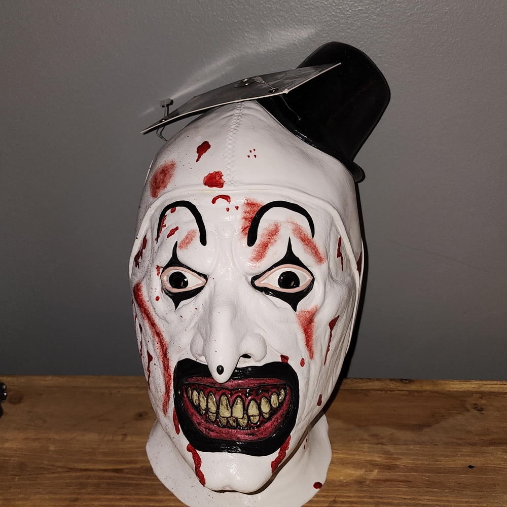 Halloween Art The Clown Bloody Adult Mask New - Picture 2 of 5